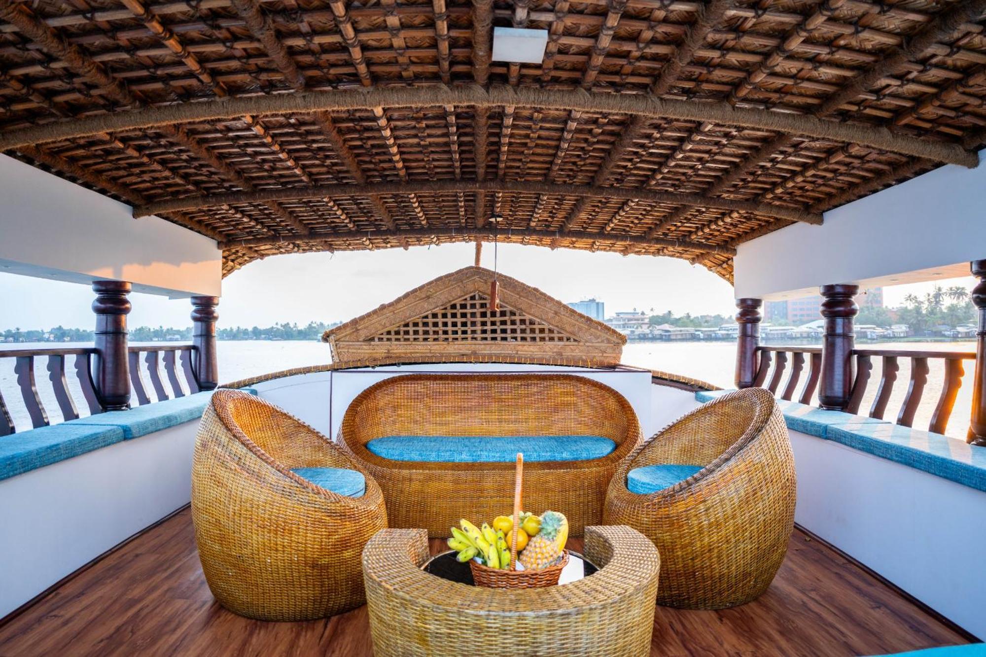 Why Not Houseboat Hotel Alappuzha Eksteriør billede