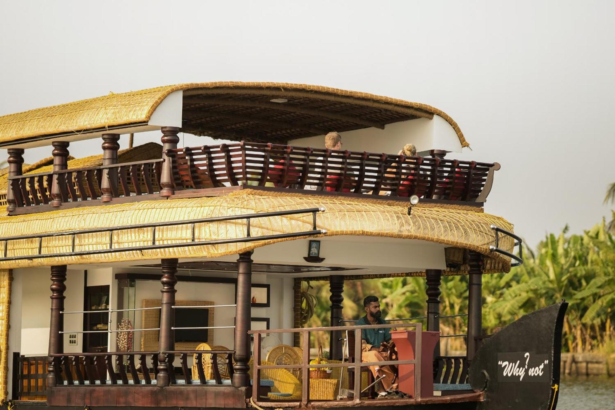 Why Not Houseboat Hotel Alappuzha Eksteriør billede