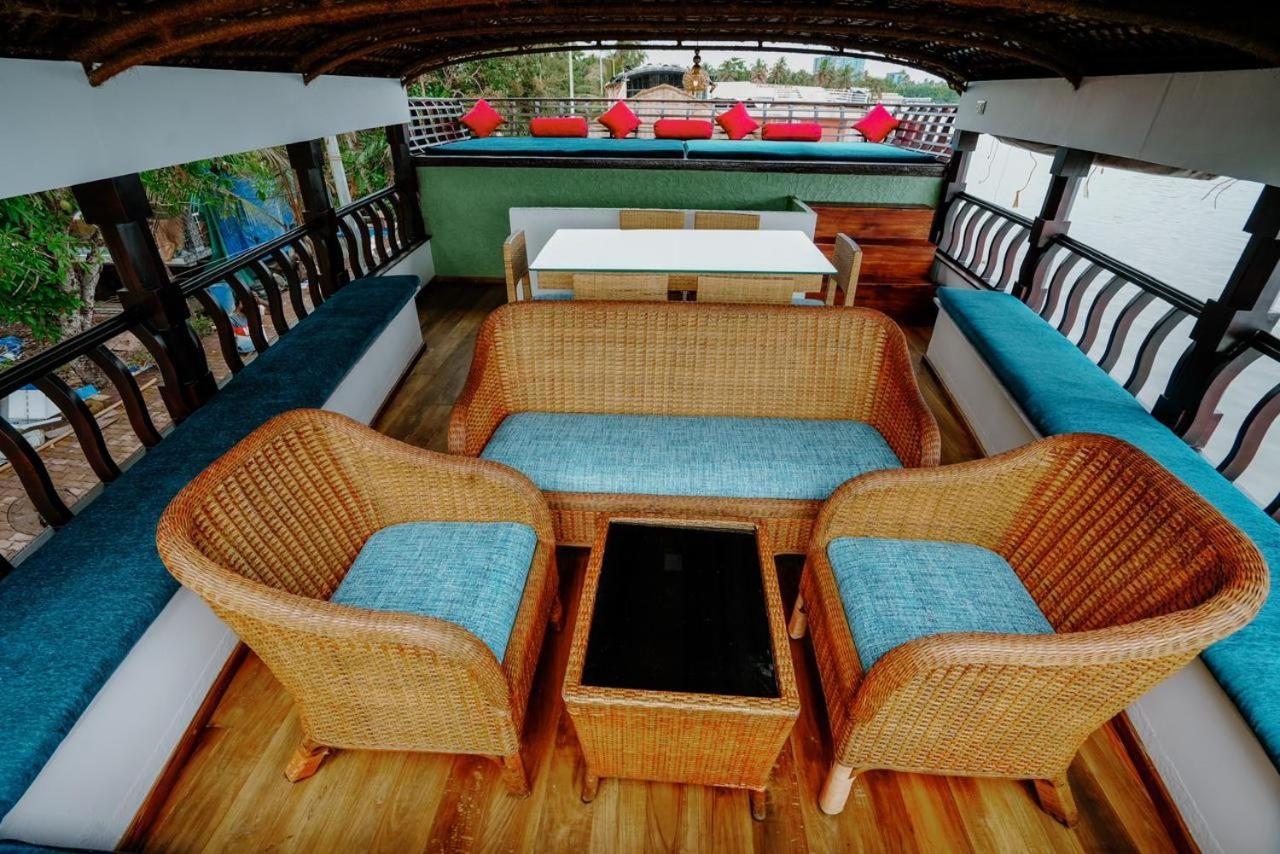 Why Not Houseboat Hotel Alappuzha Eksteriør billede